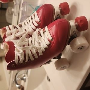 Cbaya red Skates size 7